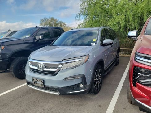 Used 2022 Honda Pilot Touring image 2