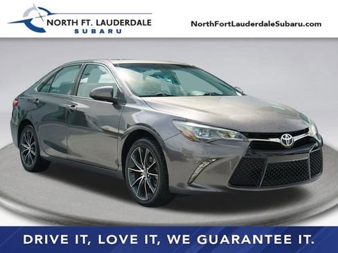 Used 2016 Toyota Camry XSE FWD image 1