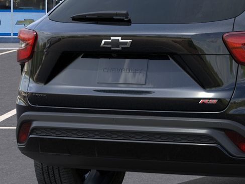New 2026 Chevrolet Trax RS w/ Sunroof Package FWD image 38