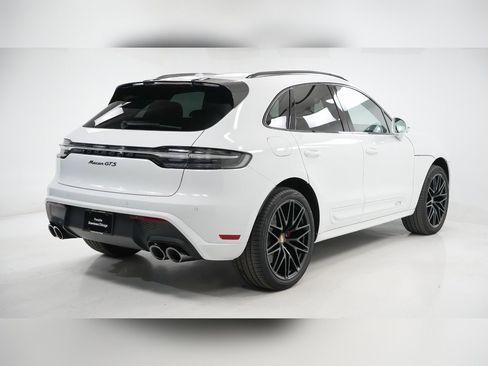 New 2026 Porsche Macan GTS image 10