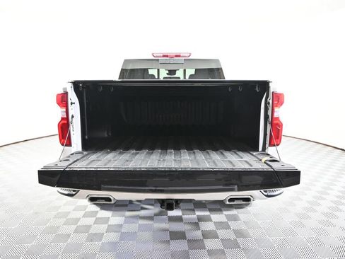 Used 2024 Chevrolet Silverado 1500 High Country w/ Technology Package AWD/4WD image 6
