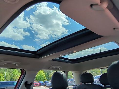Used 2016 MINI Cooper 4-Door Hardtop FWD image 20