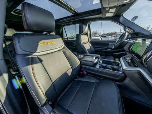 New 2025 Ford Expedition Tremor image 68