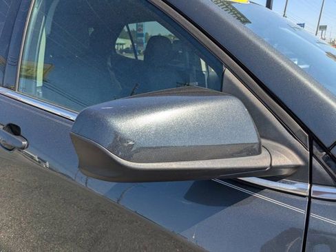 Used 2018 Chevrolet Equinox LT image 11