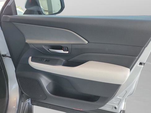 Certified 2025 Toyota Grand Highlander FWD image 27