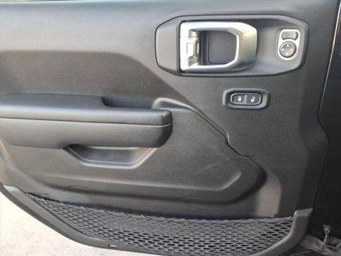 Used 2024 Jeep Wrangler Sport S image 22