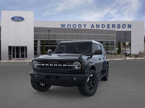 New 2026 Ford Bronco Outer Banks AWD/4WD image 2
