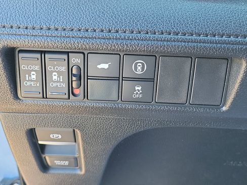 Used 2023 Honda Odyssey Sport image 21