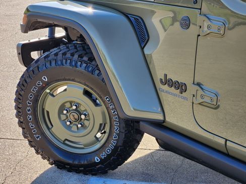 New 2026 Jeep Gladiator Willys AWD/4WD image 17