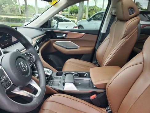 Used 2024 Acura MDX FWD w/ Technology Package image 16