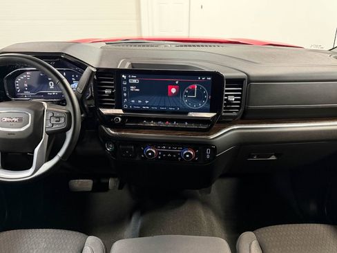 Used 2024 GMC Sierra 1500 Elevation AWD/4WD image 18