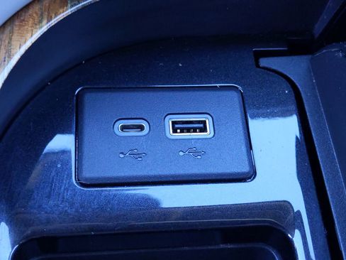 New 2021 Cadillac Escalade ESV Premium Luxury Platinum image 30