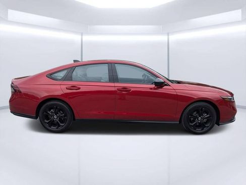 Used 2025 Honda Accord SE image 2