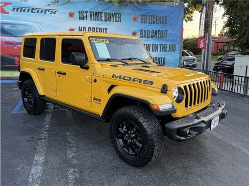 Used 2019 Jeep Wrangler Unlimited Sahara w/ Quick Order Package 24M Moab AWD/4WD image 57