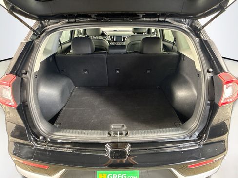 Used 2017 Kia Niro EX image 35