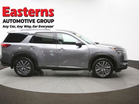 Used 2023 Nissan Pathfinder SL w/ SL Premium Package AWD/4WD image 47