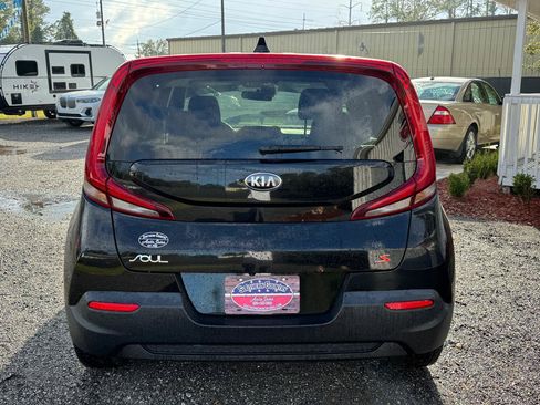 Used 2020 Kia Soul S FWD image 6
