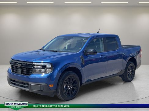 Used 2024 Ford Maverick Lariat w/ Black Appearance Package AWD/4WD image 2