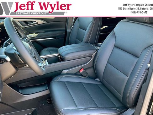 New 2026 Chevrolet Traverse LT w/ Driver Confidence Package FWD image 16