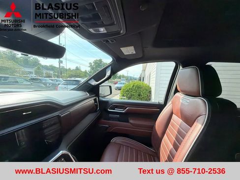 Used 2025 GMC Sierra 1500 Denali Ultimate AWD/4WD image 38