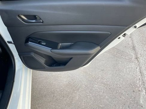 Used 2023 Nissan Altima 2.5 SV FWD image 22