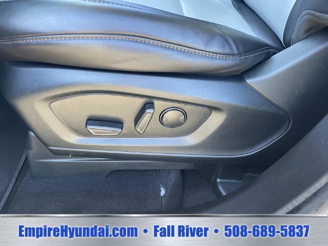 Used 2023 Ford Explorer XLT w/ Equipment Group 202A AWD/4WD image 20
