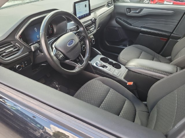 Certified 2024 Ford Escape Active AWD/4WD image 8