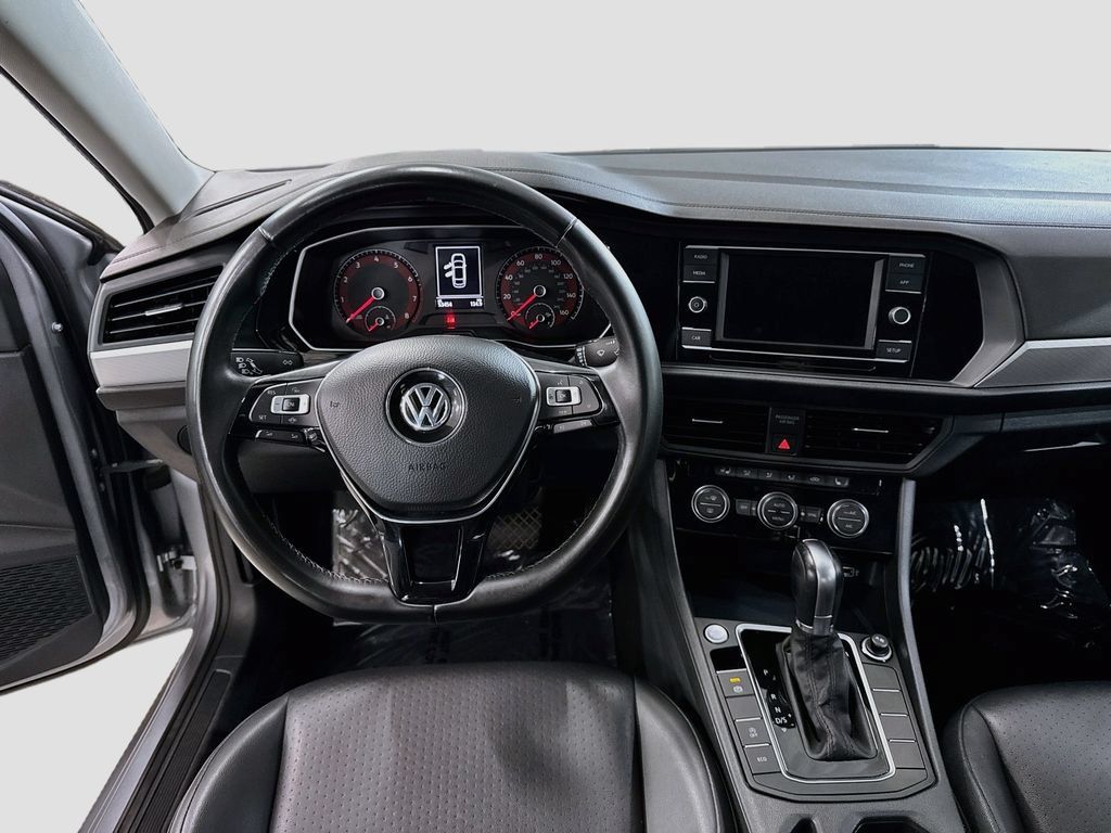 Used 2019 Volkswagen Jetta SE w/ Cold Weather Package FWD image 26