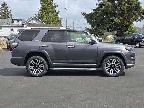 Used 2016 Toyota 4Runner Limited image 7