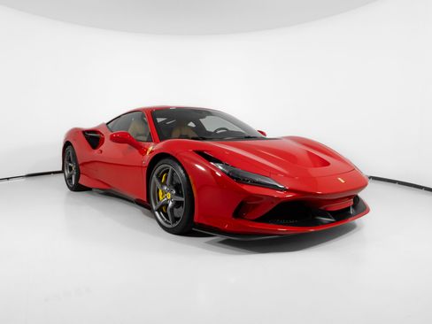Certified 2022 Ferrari F8 Tributo RWD image 6