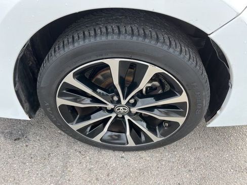 Used 2018 Toyota Corolla SE w/ Protection Package FWD image 24