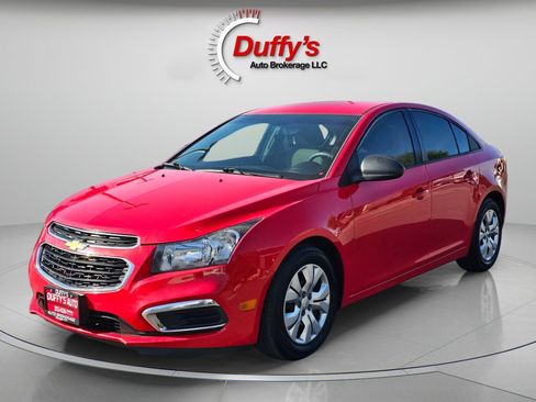 Used 2015 Chevrolet Cruze LS image 11