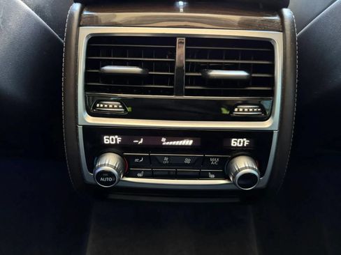 Used 2022 BMW 740i w/ Premium Package RWD image 20