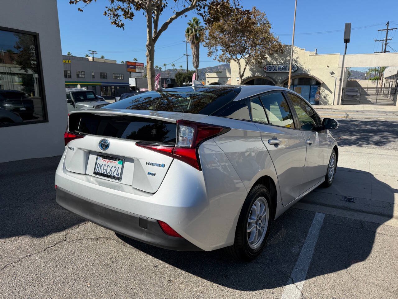 Used 2019 Toyota Prius L Eco FWD image 10