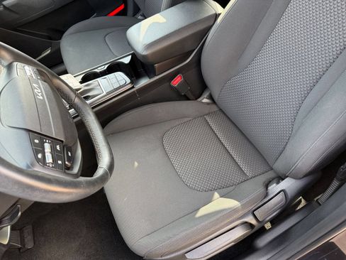 Used 2026 Kia Sportage LX FWD image 37