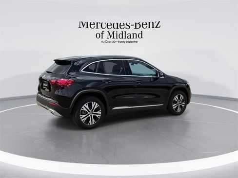 New 2025 Mercedes-Benz GLA 250 GLA 250 image 8