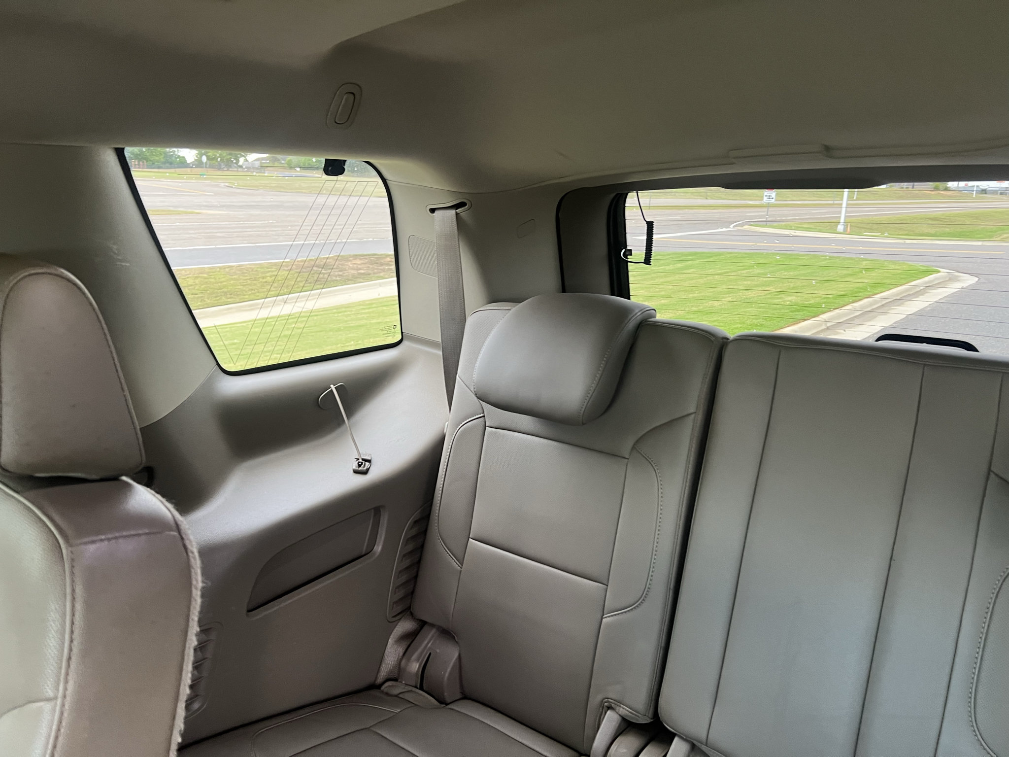 Used 2015 GMC Yukon SLT w/ Open Road Package RWD image 17