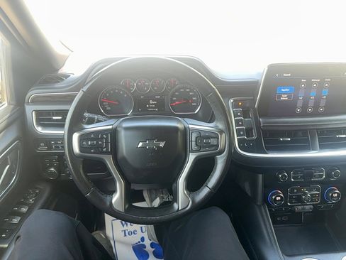 Used 2021 Chevrolet Tahoe Z71 w/ Luxury Package AWD/4WD image 13