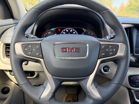 Used 2023 GMC Terrain Denali w/ Denali Premium Package image 13