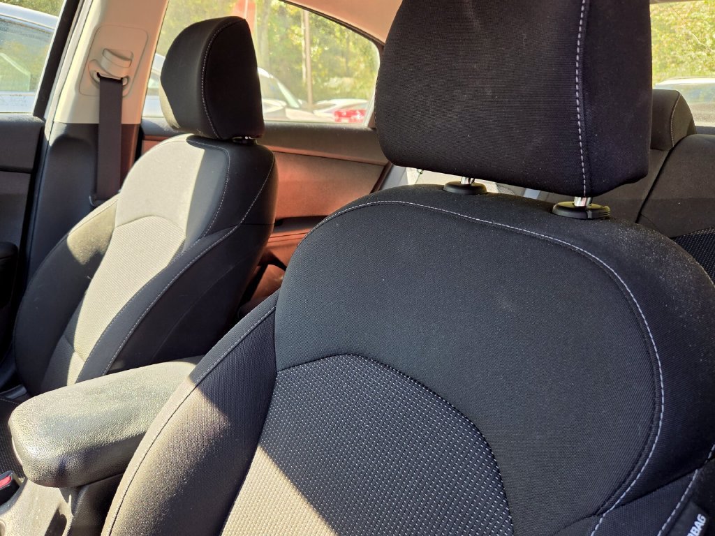 Used 2020 Kia Forte LXS FWD image 9