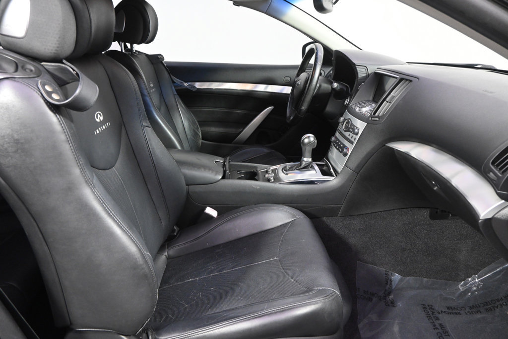 Used 2013 INFINITI G37 Convertible w/ Premium Pkg RWD image 16