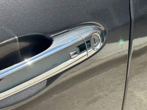 Used 2014 Maserati Ghibli RWD image 17