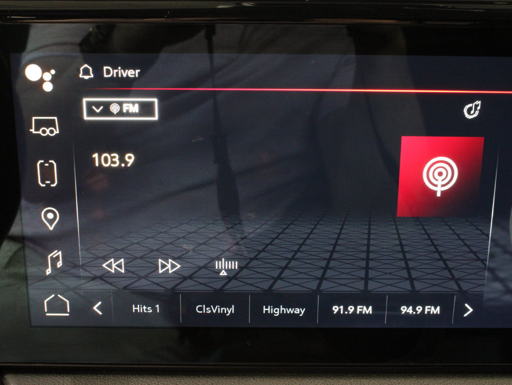 Used 2024 GMC Sierra 1500 AT4 w/ Technology Package AWD/4WD image 32
