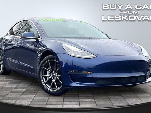 Used 2018 Tesla Model 3 Performance image 1