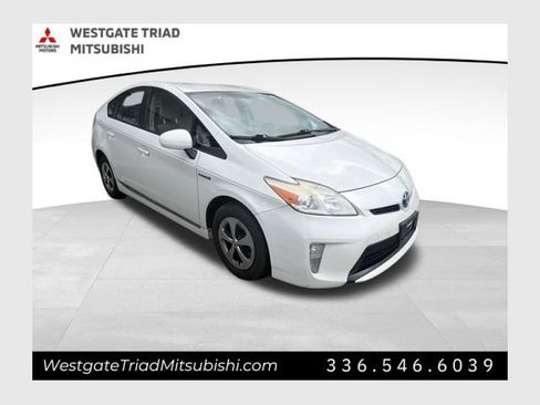 Used 2012 Toyota Prius Two FWD image 1
