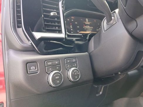 New 2026 GMC Sierra 2500 SLT w/ SLT Premium Package AWD/4WD image 28