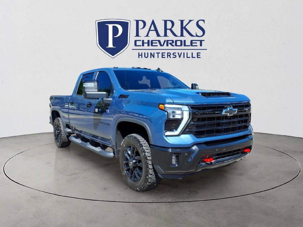 Used 2026 Chevrolet Silverado 2500 LT w/ Trail Boss Package AWD/4WD image 1