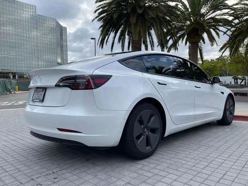 Used 2023 Tesla Model 3 Standard Range image 11