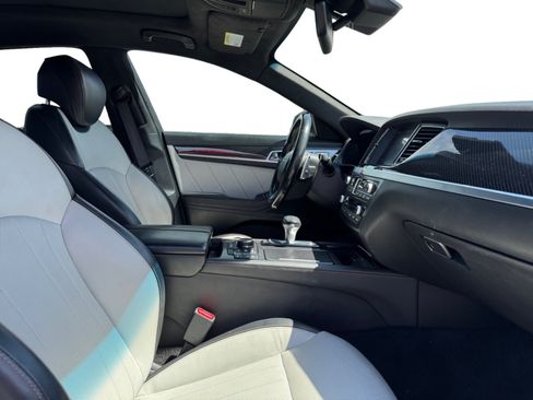 Used 2019 Genesis G80 3.3T Sport RWD image 17