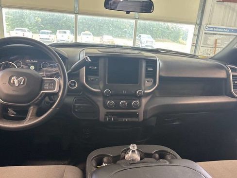 Used 2022 RAM 2500 Big Horn AWD/4WD image 2
